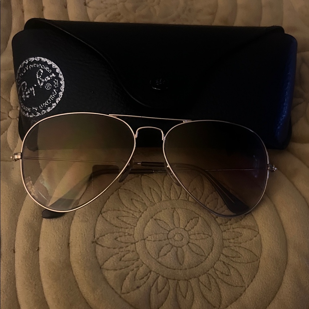 Ray-Ban Gold Aviator Sunglasses